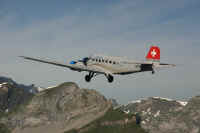 Gebirgsflug Alpnach Schweiz 483.jpg (151934 Byte)